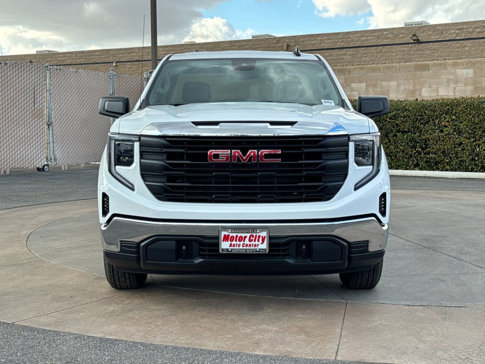 2026 GMC Sierra 1500 Pro photo 3