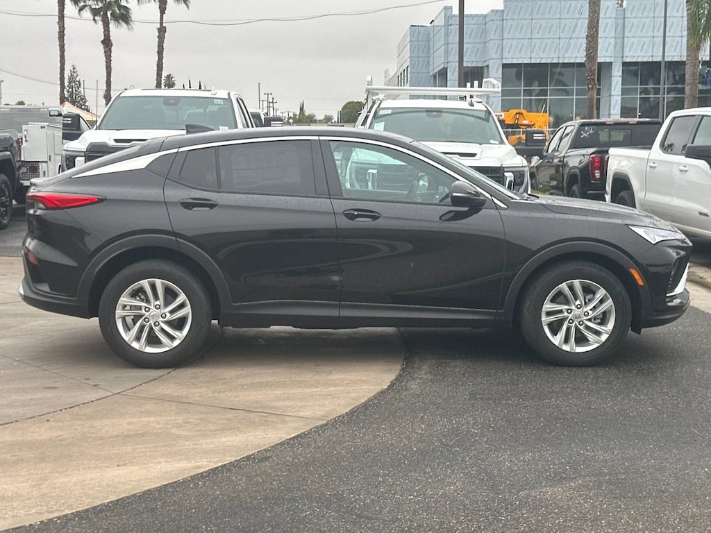 New 2025 Buick Envista Preferred SUV