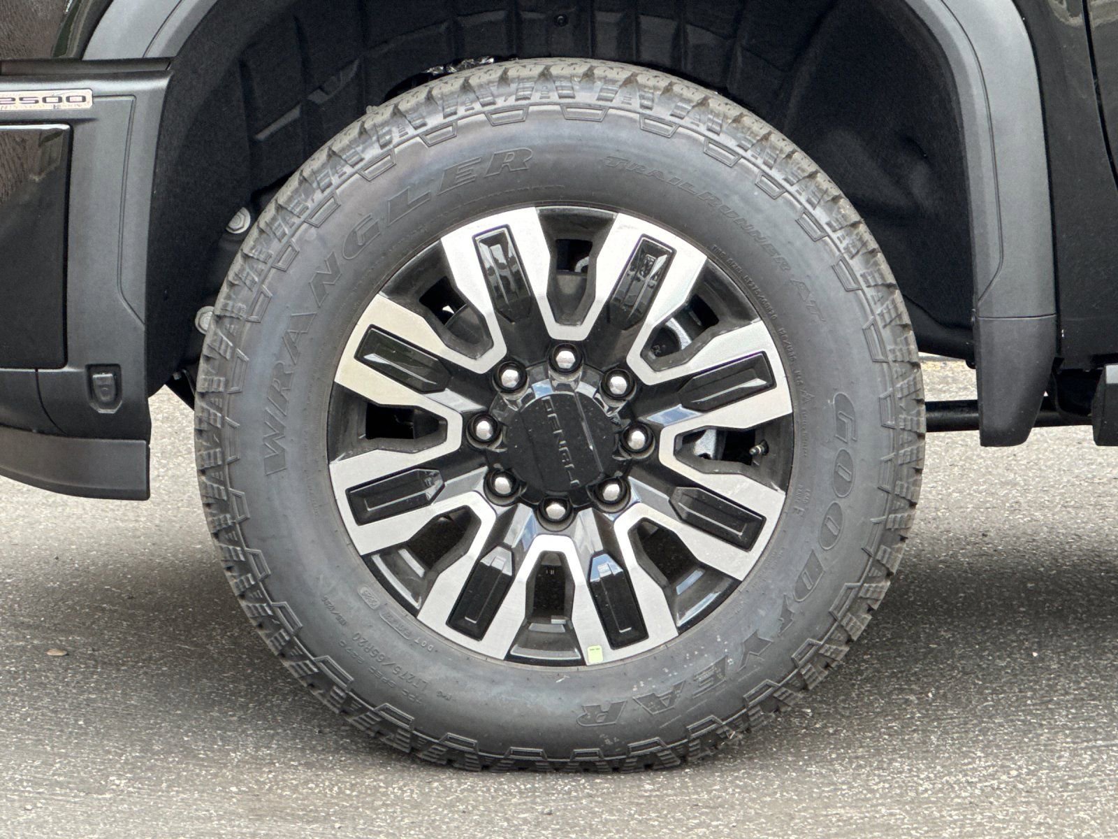 2026 GMC Sierra 2500HD Denali Ultimate - Photo 24