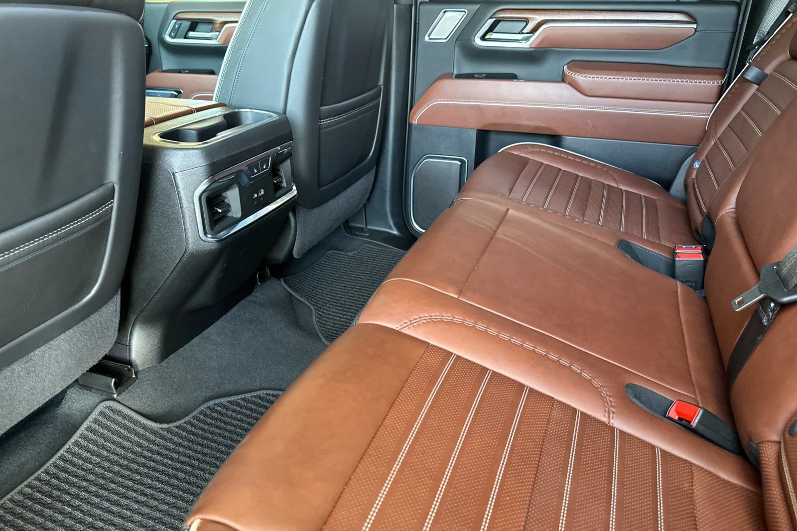 2025 GMC Sierra 2500HD Denali Ultimate - Photo 13