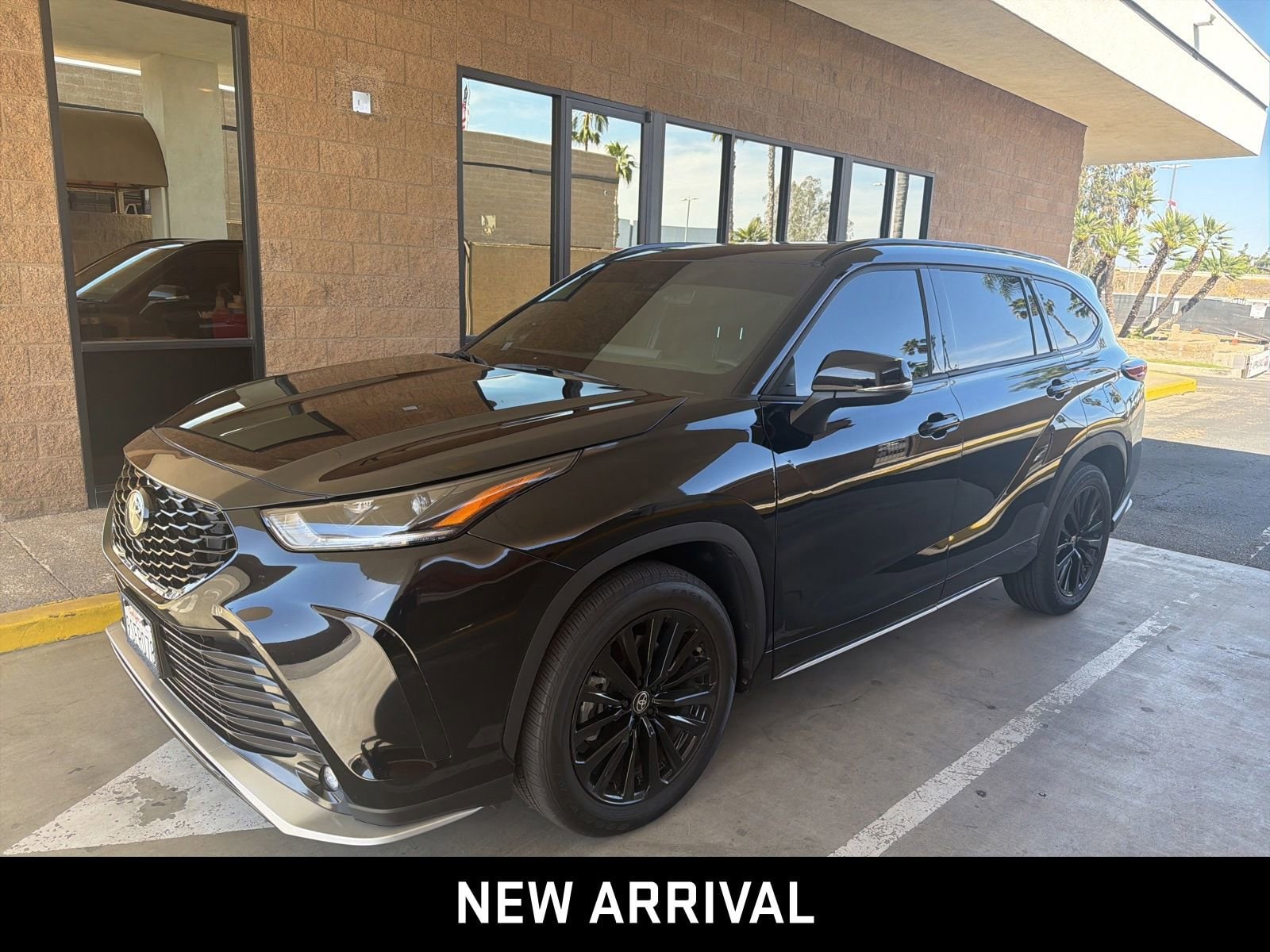 2025 Toyota Highlander XSE AWD's photo