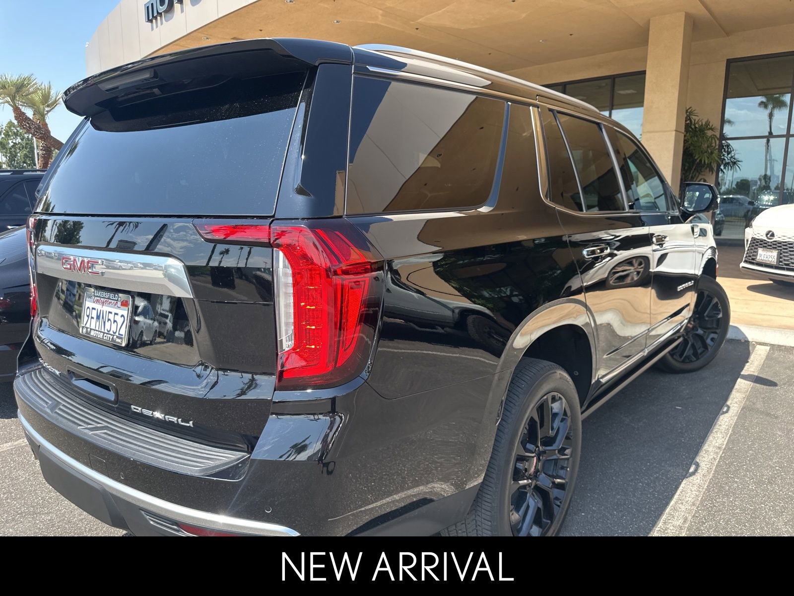 2023 Gmc Yukon Denali photo 2
