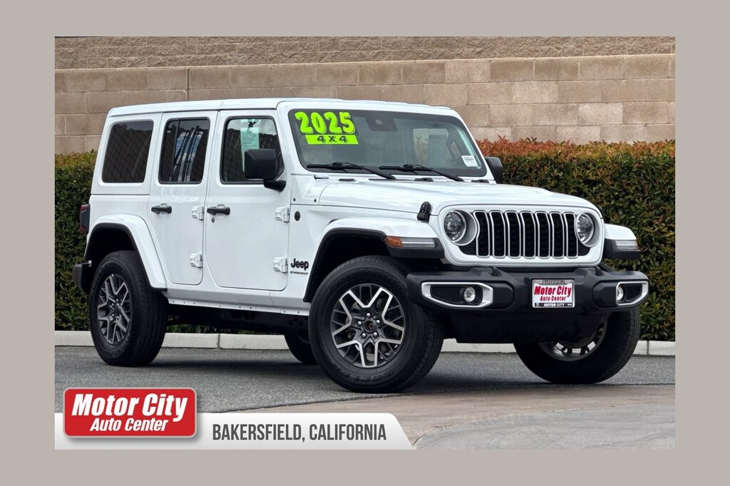 Used 2025 Jeep Wrangler 4-Door Sahara 4x4 SUV