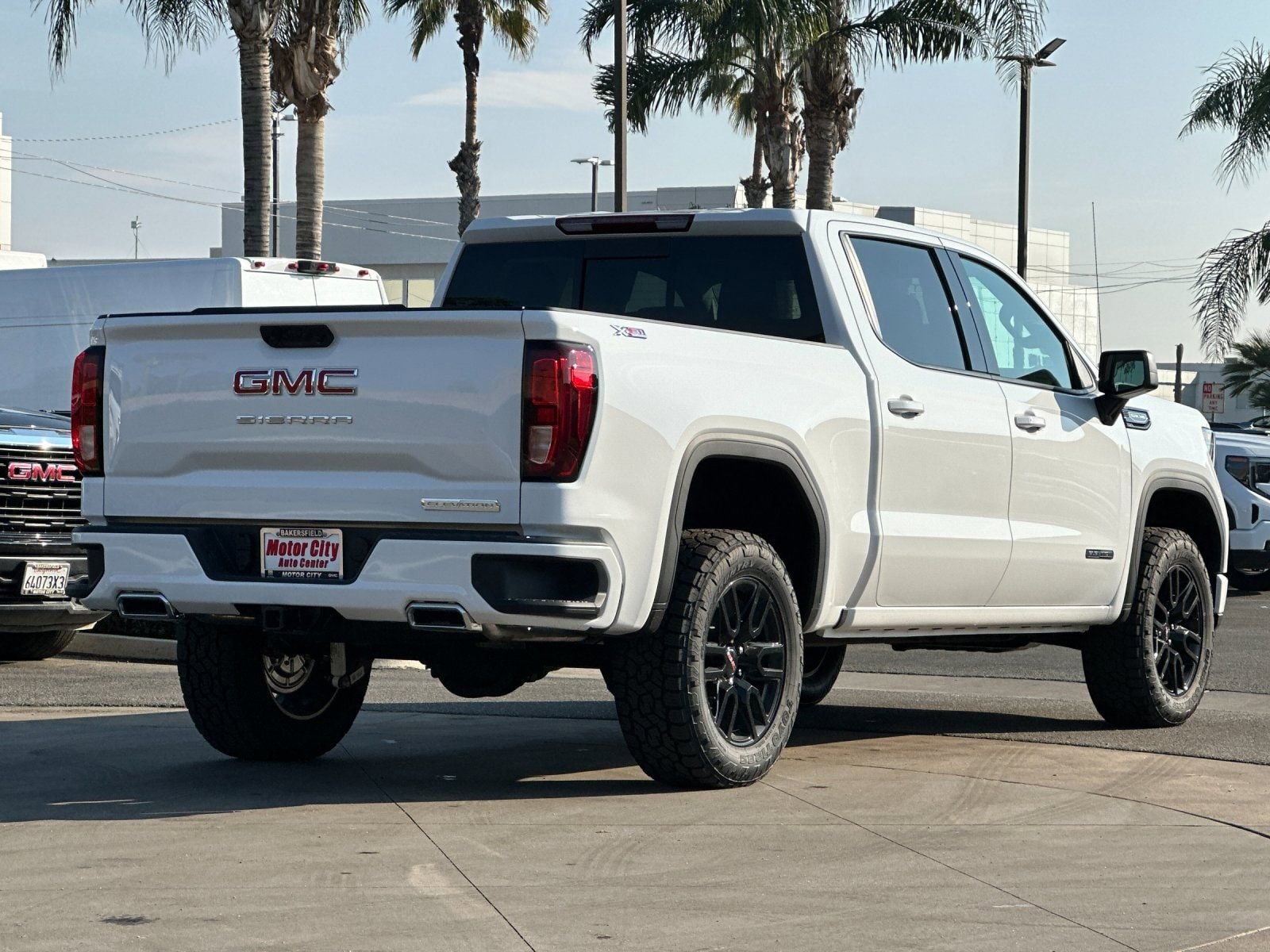 2026 GMC Sierra 1500 Elevation photo 2