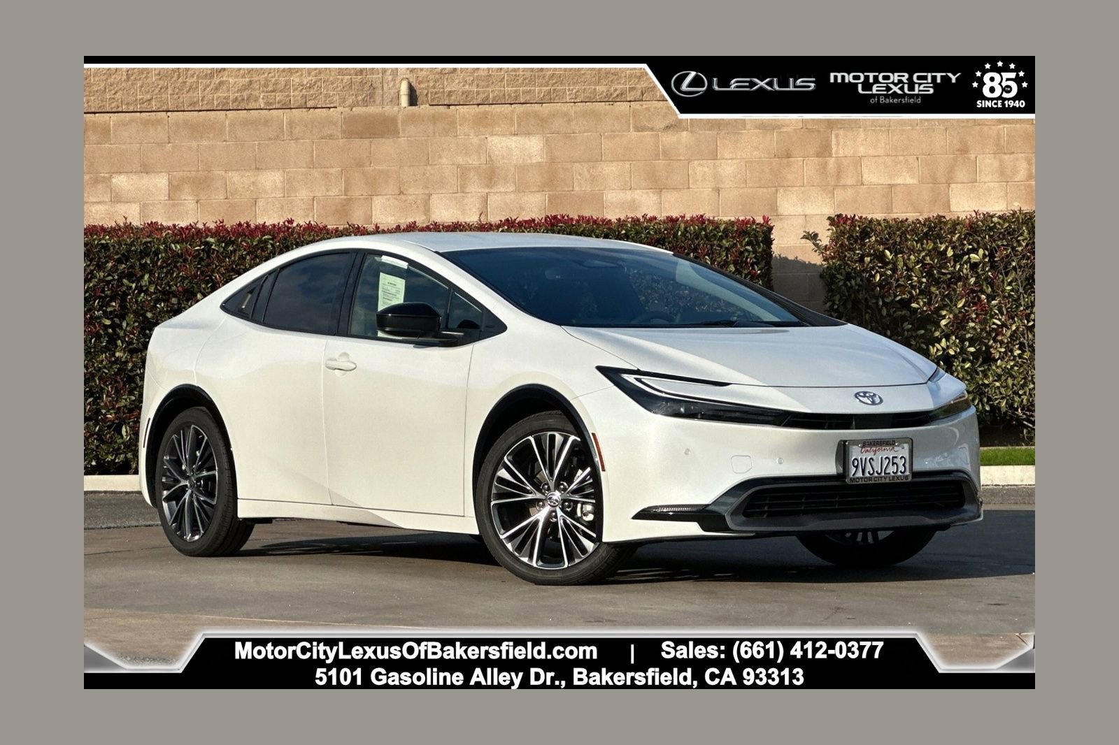 2026 Toyota Prius XLE's photo