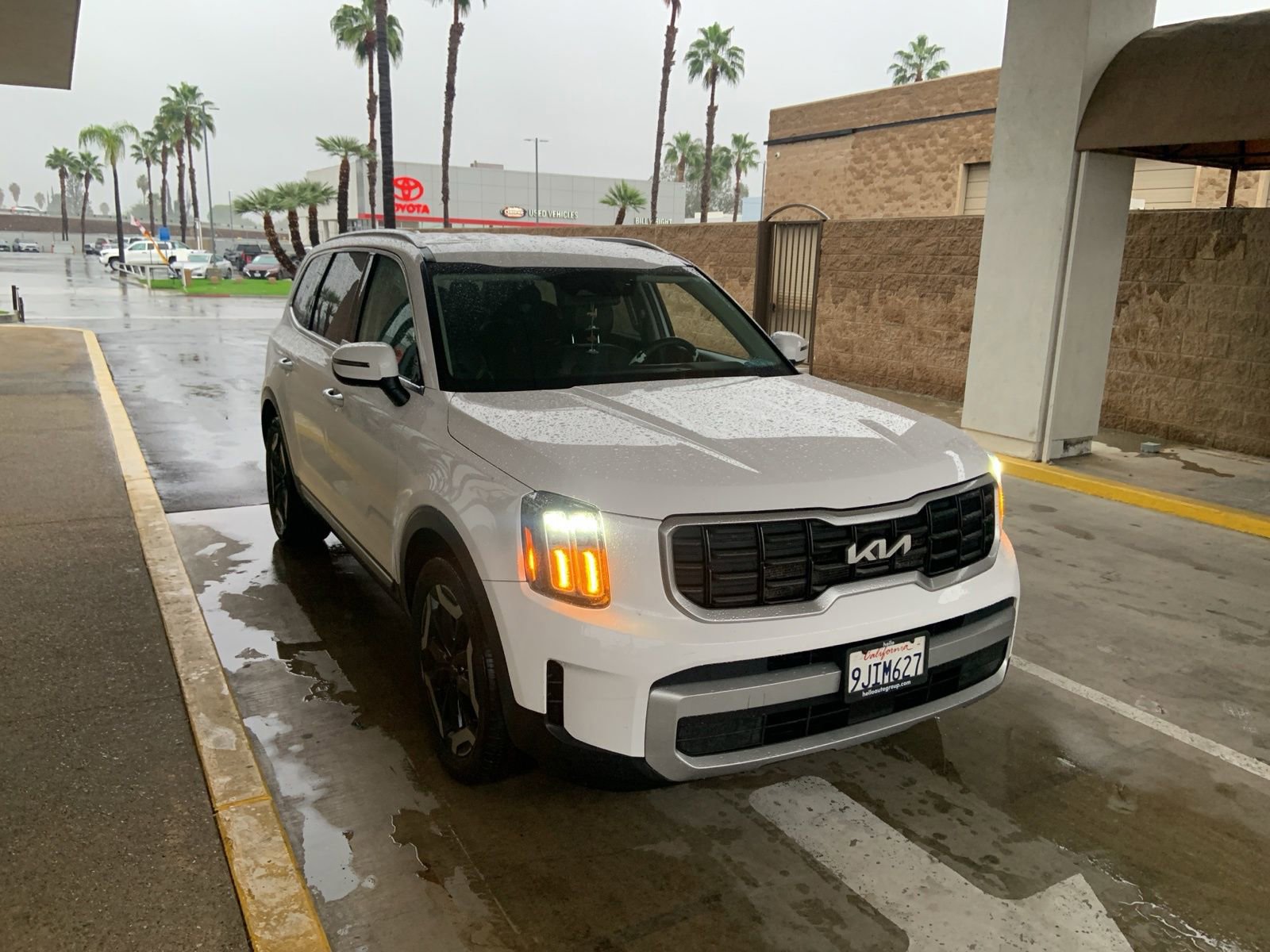 2024 Kia Telluride S photo 3