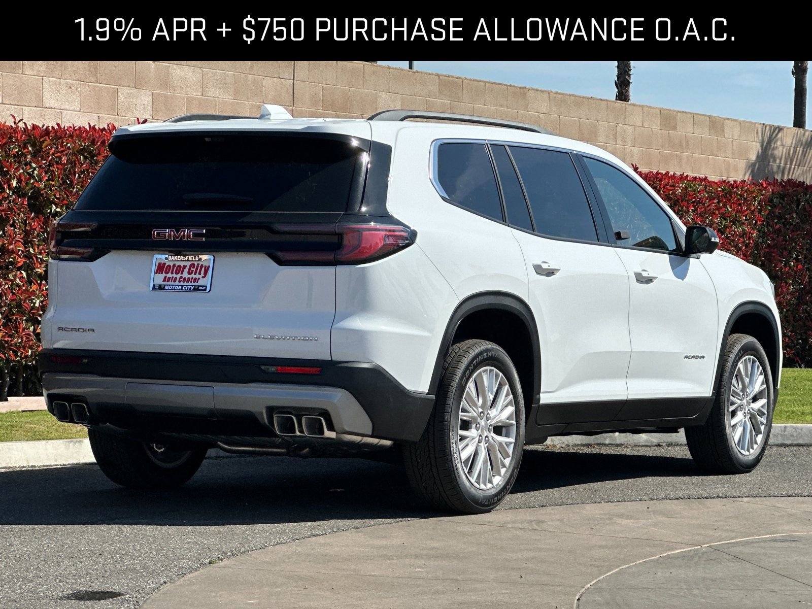 2026 GMC Acadia Elevation photo 2