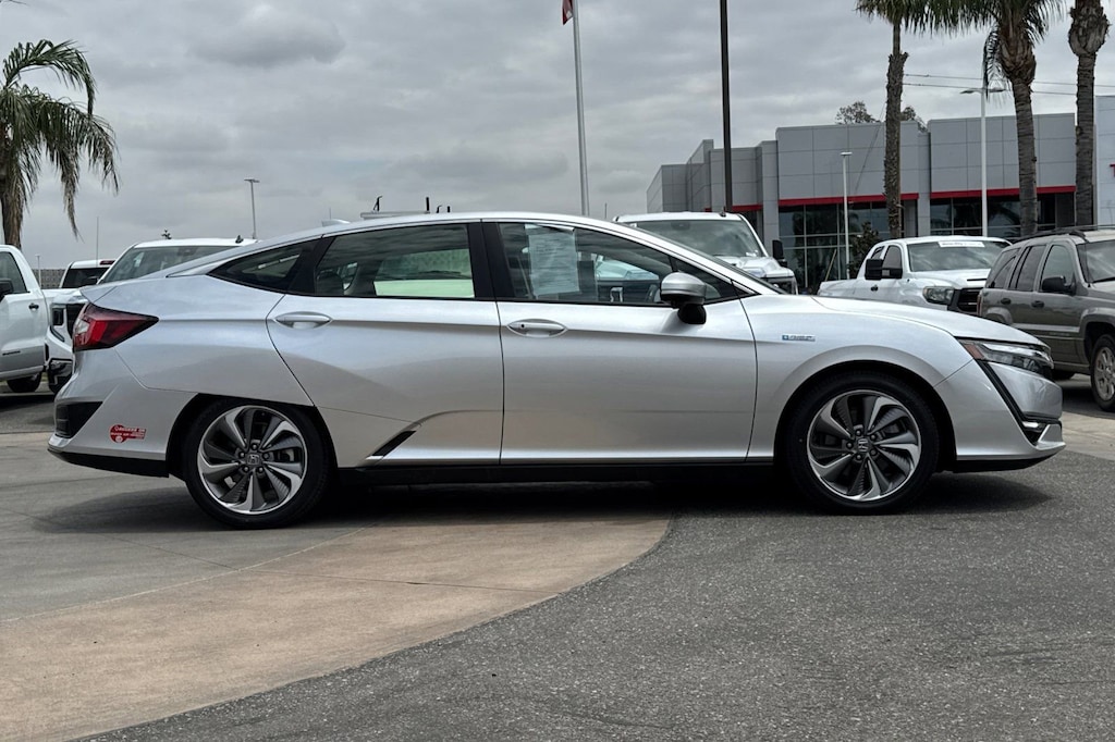 Used 2018 Honda Clarity Plug-In Hybrid Touring Sedan