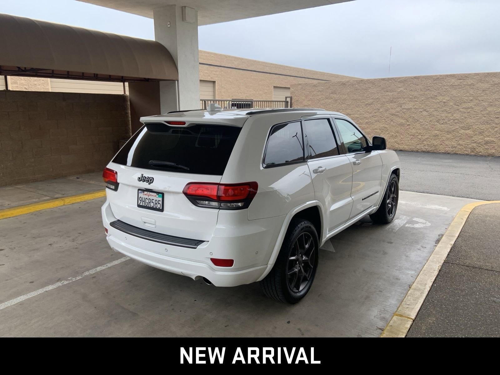 2021 Jeep Grand Cherokee 80th Anniversary photo 4