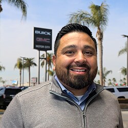 Staff member CARLOS GONZALES from 3eff68dabdf8