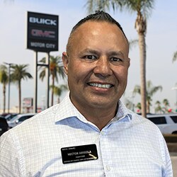 Staff member HECTOR ARREOLA from 161357eec563