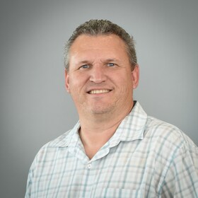 Staff member OREN CHAMP from 34b061d82446