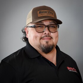Staff member ROGER SILVA from 43cf99ba4b41