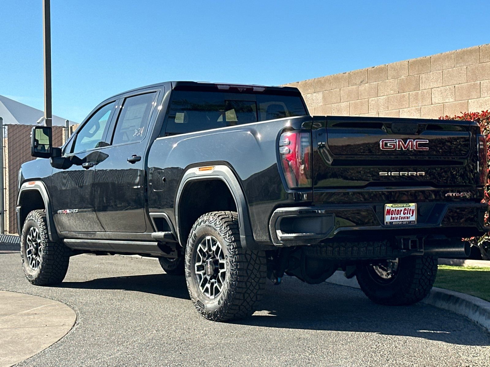 2026 GMC Sierra 2500 HD AT4X photo 4