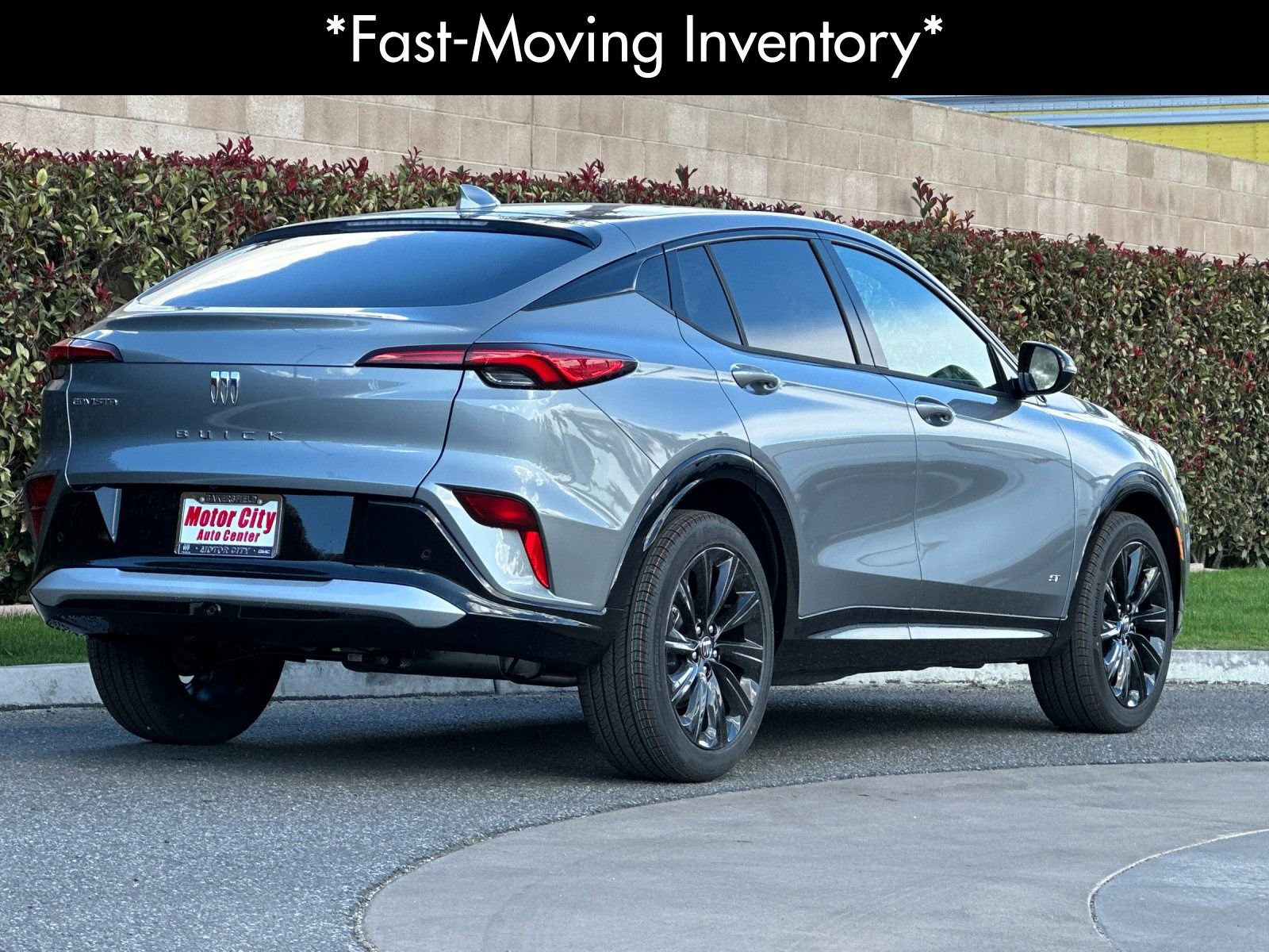 2026 Buick Envista Sport Touring photo 2