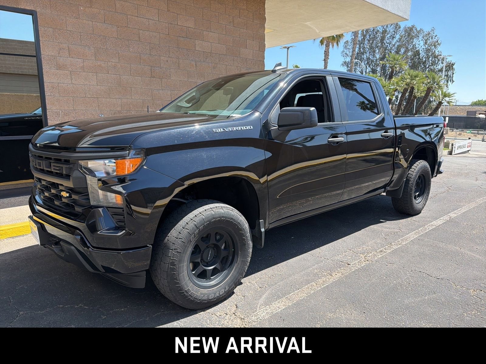 2023 Chevrolet Silverado 1500 Custom Crew Cab Short Box's photo