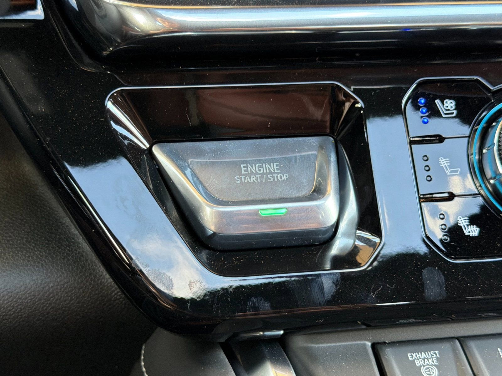 2026 GMC Sierra 2500HD Denali Ultimate - Photo 20