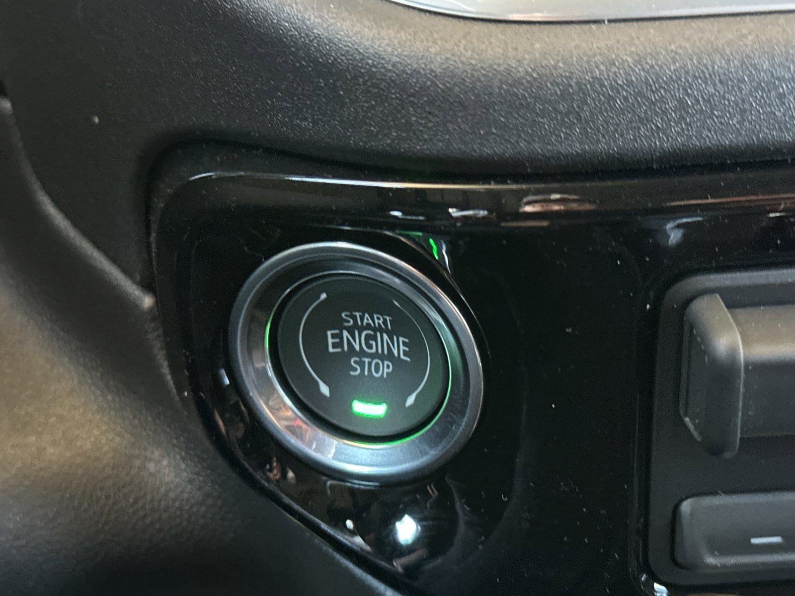 2026 GMC Sierra 1500 SLT - Photo 21