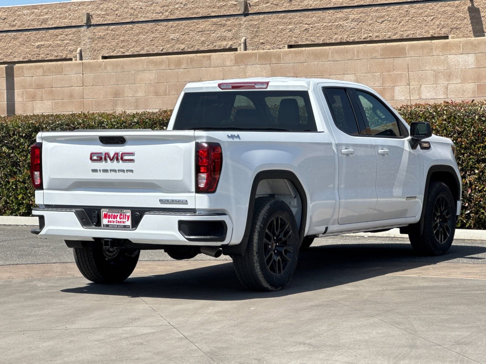 2026 GMC Sierra 1500 Elevation photo 2