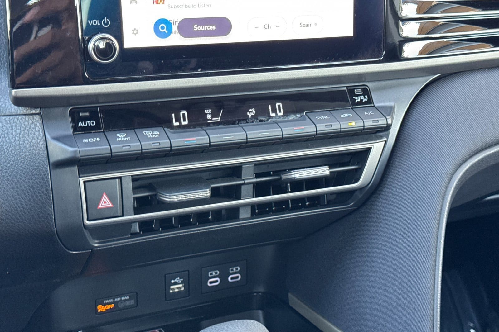 2026 Toyota Camry LE - Photo 20