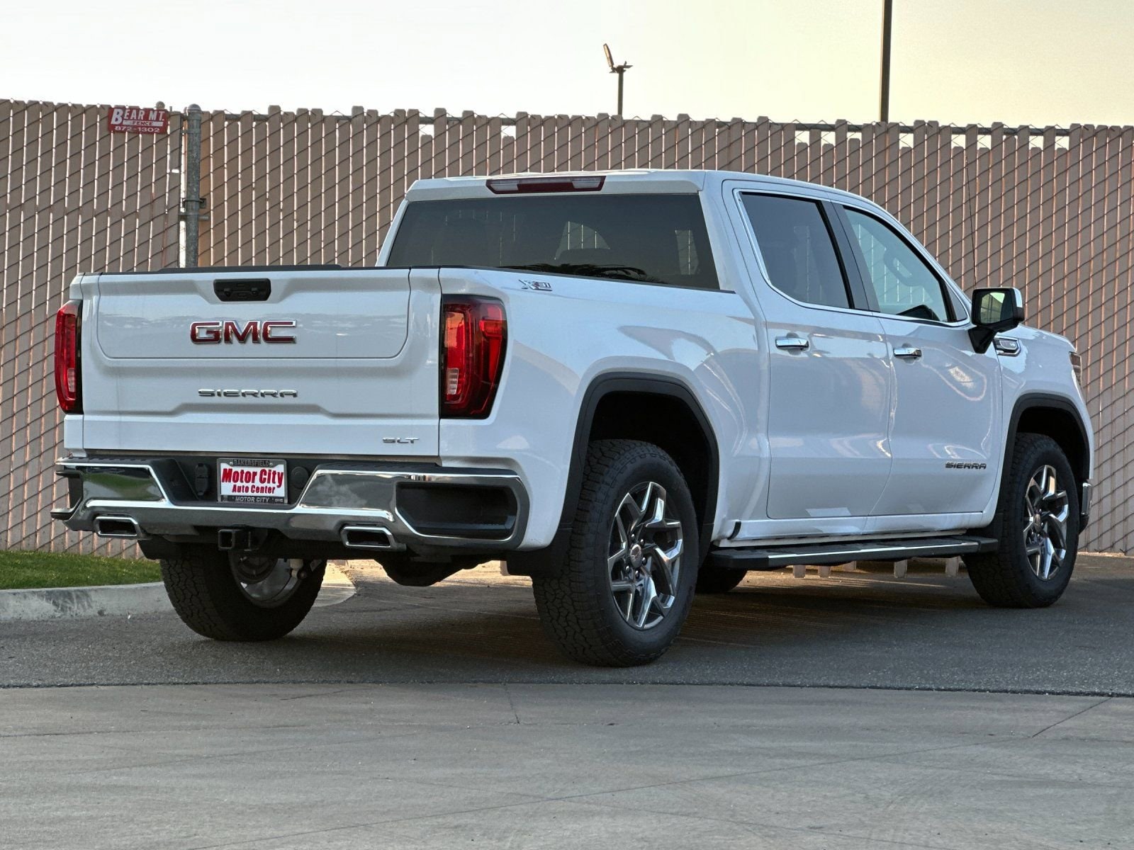 2026 GMC Sierra 1500 SLT photo 2