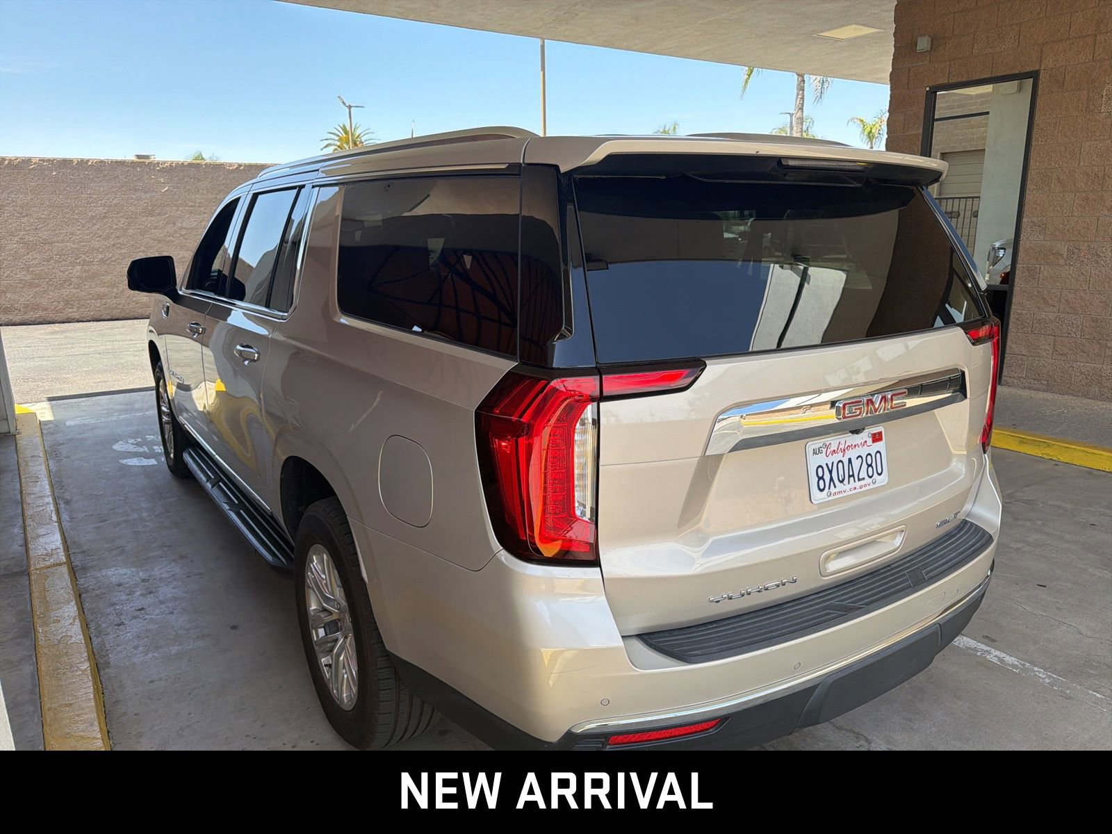 2021 GMC Yukon XL SLT photo 4