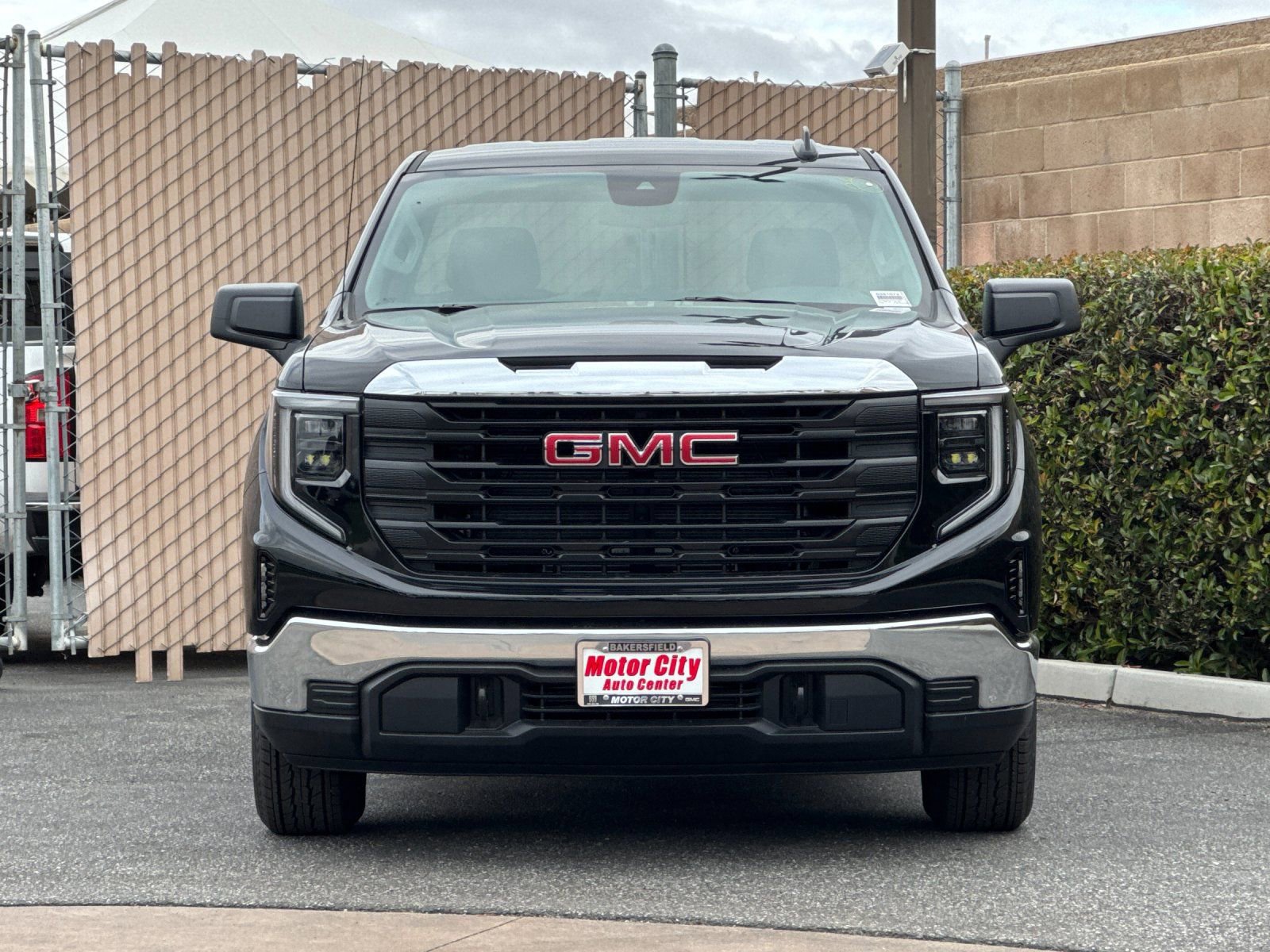 2026 GMC Sierra 1500 Pro photo 3