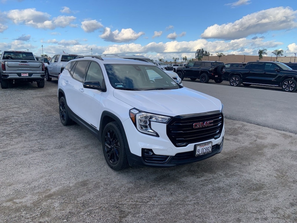 Used 2023 GMC Terrain SLT SUV