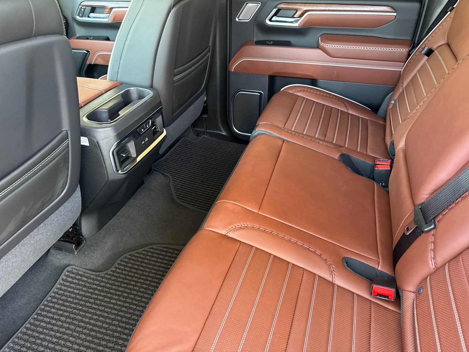 2026 GMC Sierra 2500HD Denali Ultimate - Photo 10