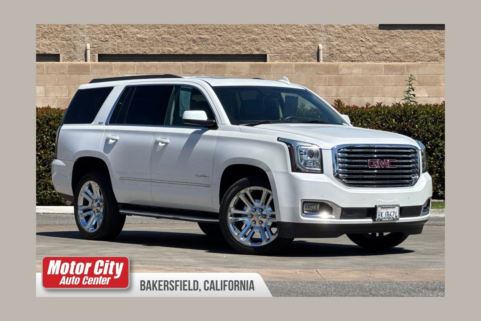2019 GMC Yukon SLT photo 1