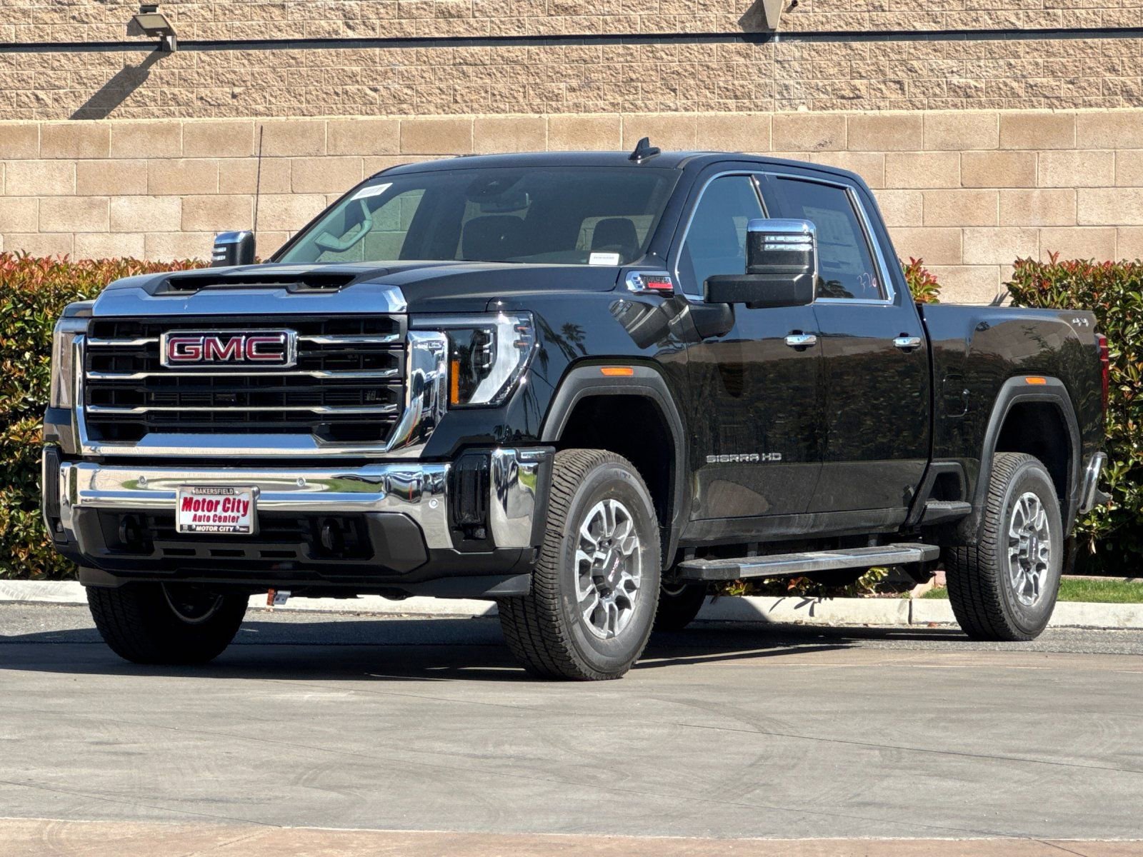 2026 GMC Sierra 2500HD SLT - Photo 6