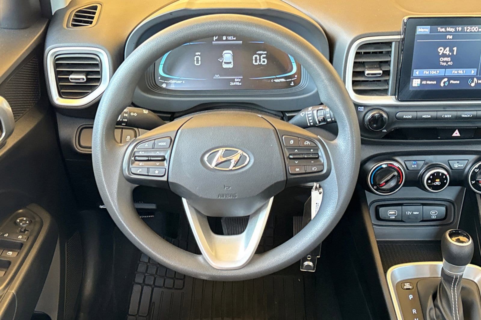 2024 Hyundai Venue SE - Photo 15