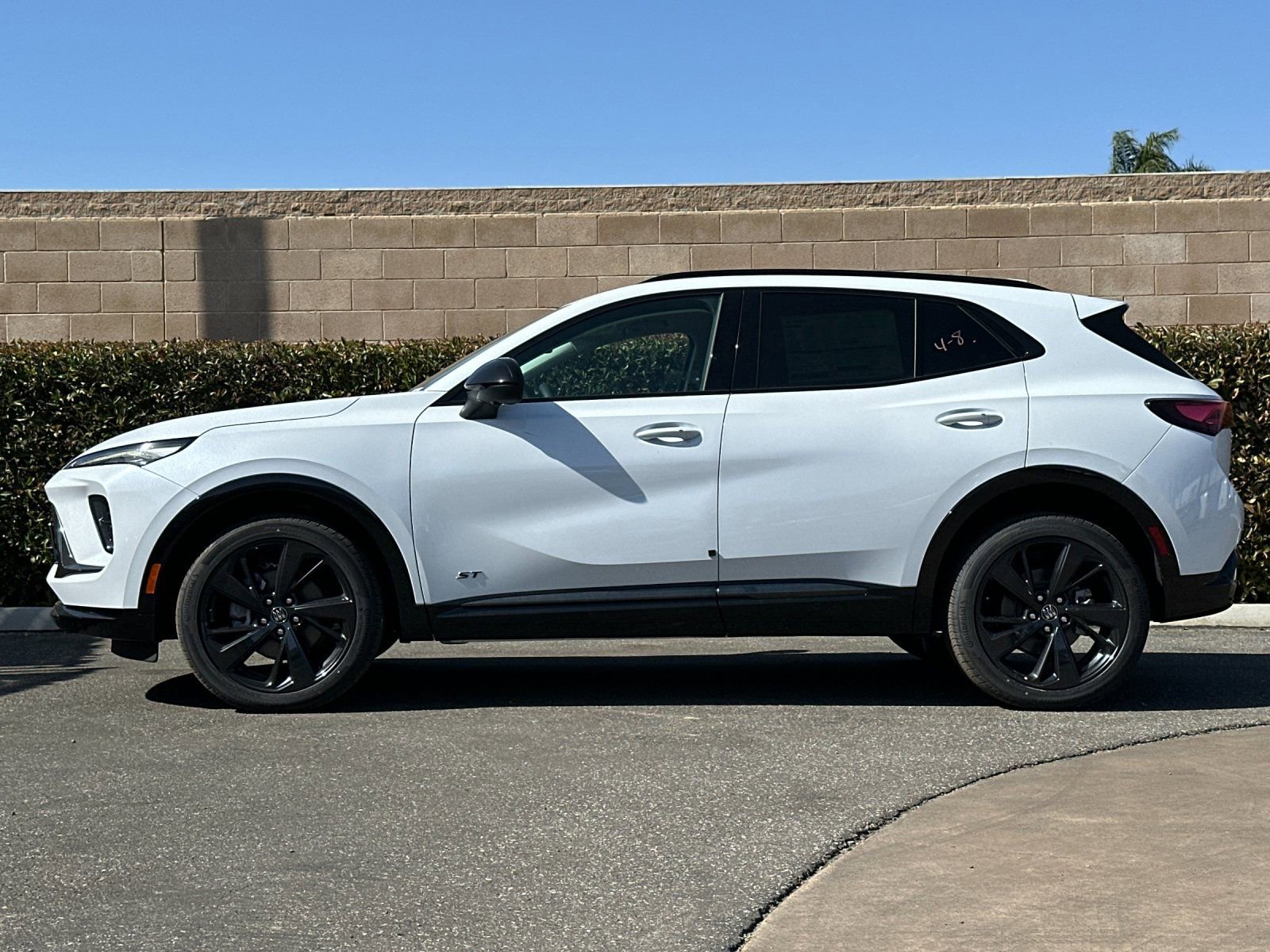 2026 Buick Envision Sport Touring photo 5