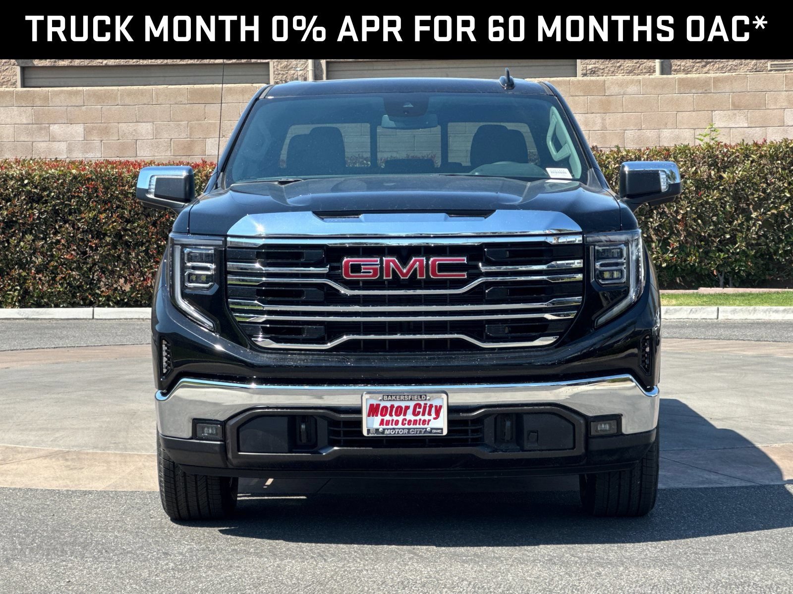 2026 GMC Sierra 1500 SLT - Photo 8
