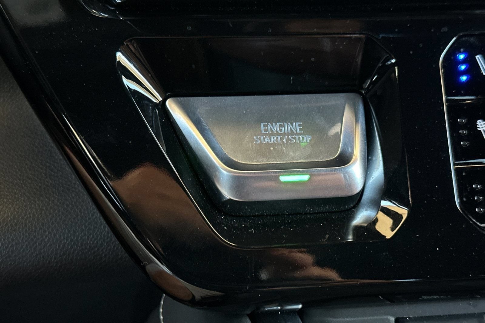 2025 GMC Sierra 2500HD Denali Ultimate - Photo 23