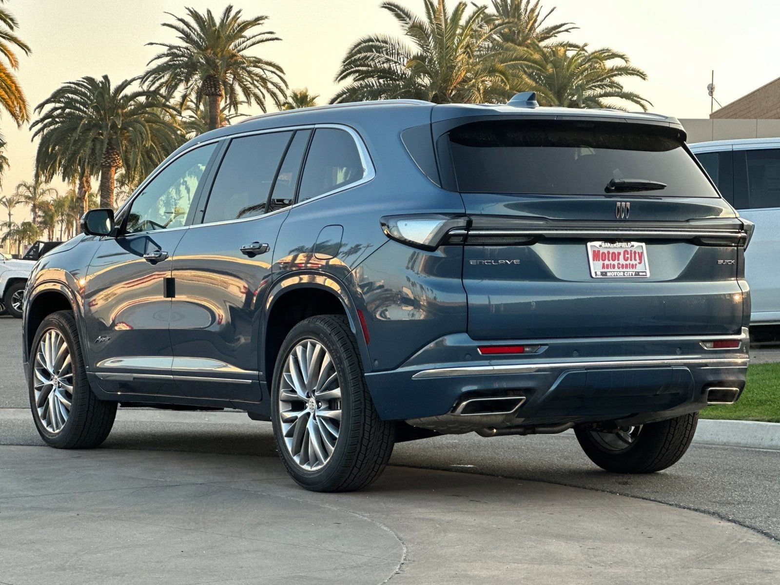 2026 Buick Enclave Avenir photo 4