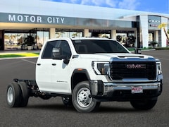 2026 GMC Sierra 3500 HD Chassis Cab Pro Truck