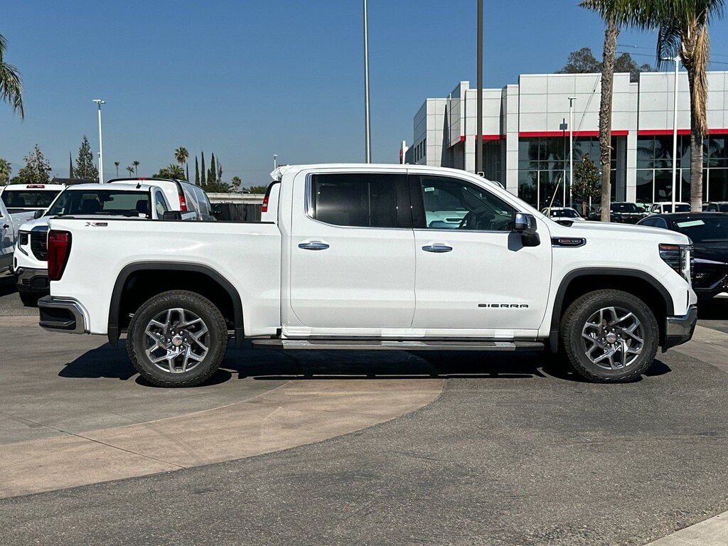 New 2026 GMC Sierra 1500 SLT Truck