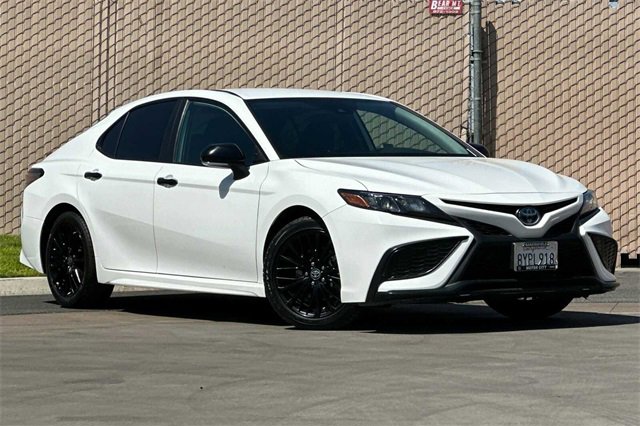 Used 2022 Toyota Camry SE with VIN 4T1G31AK6NU033334 for sale in Bakersfield, CA