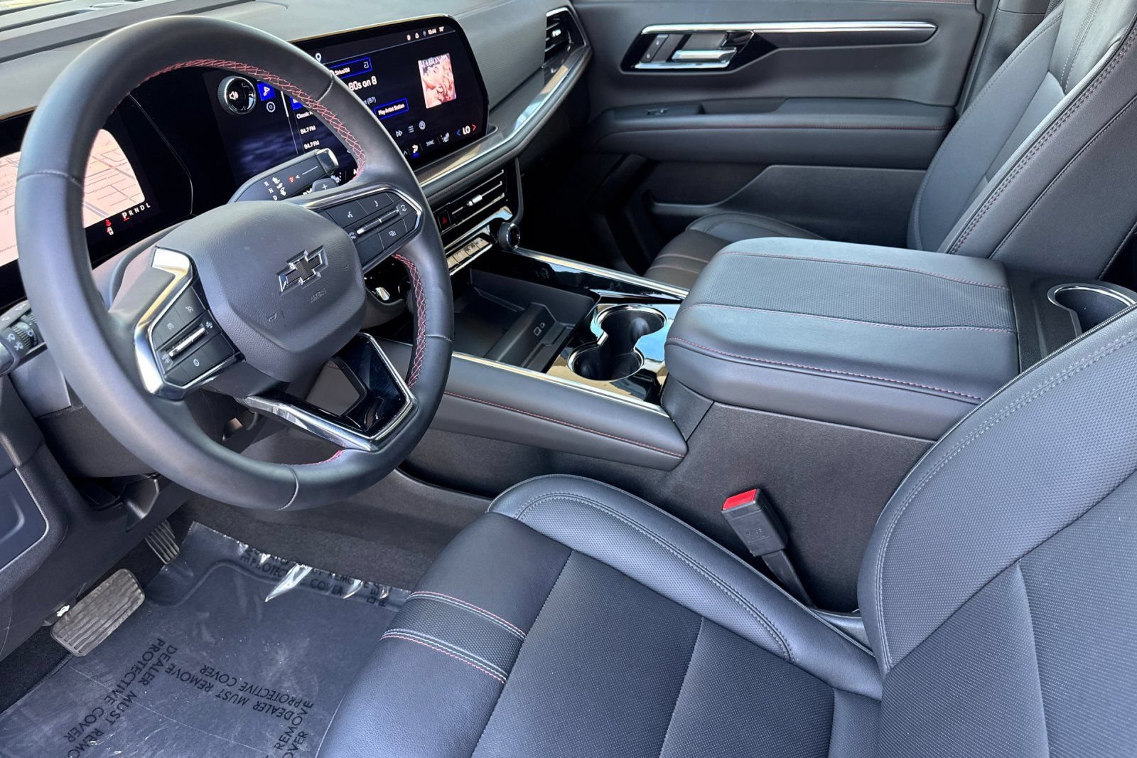 2026 Chevrolet Suburban RST - Photo 10
