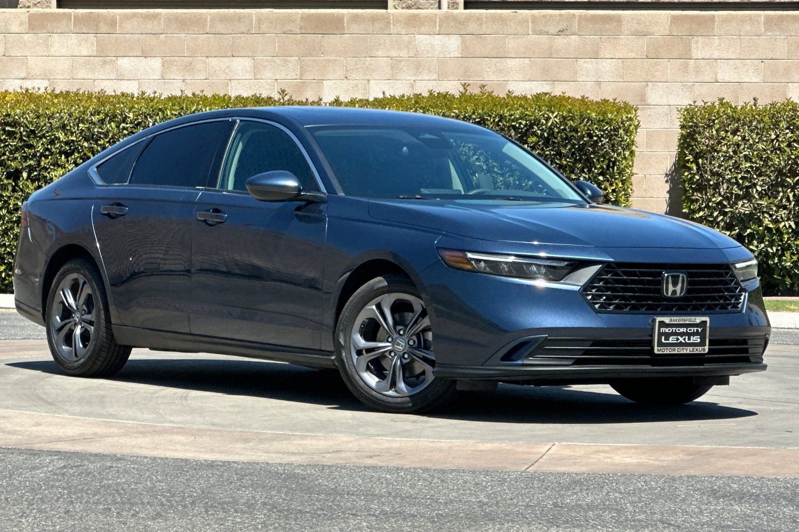 2023 Honda Accord EX photo 2