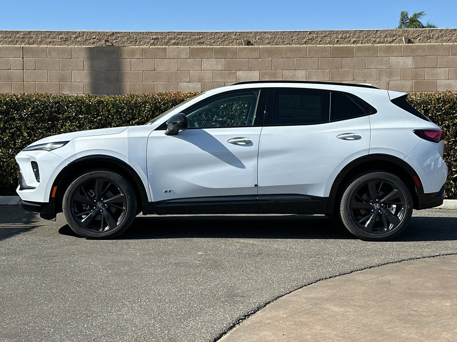 2026 Buick Envision Sport Touring photo 5