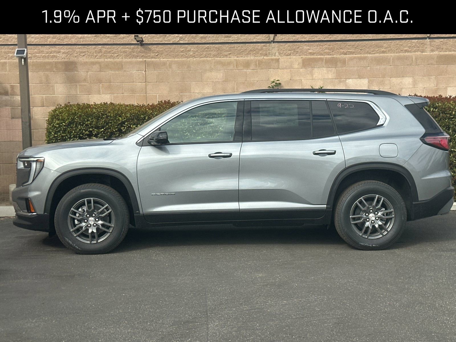2026 GMC Acadia Elevation photo 5