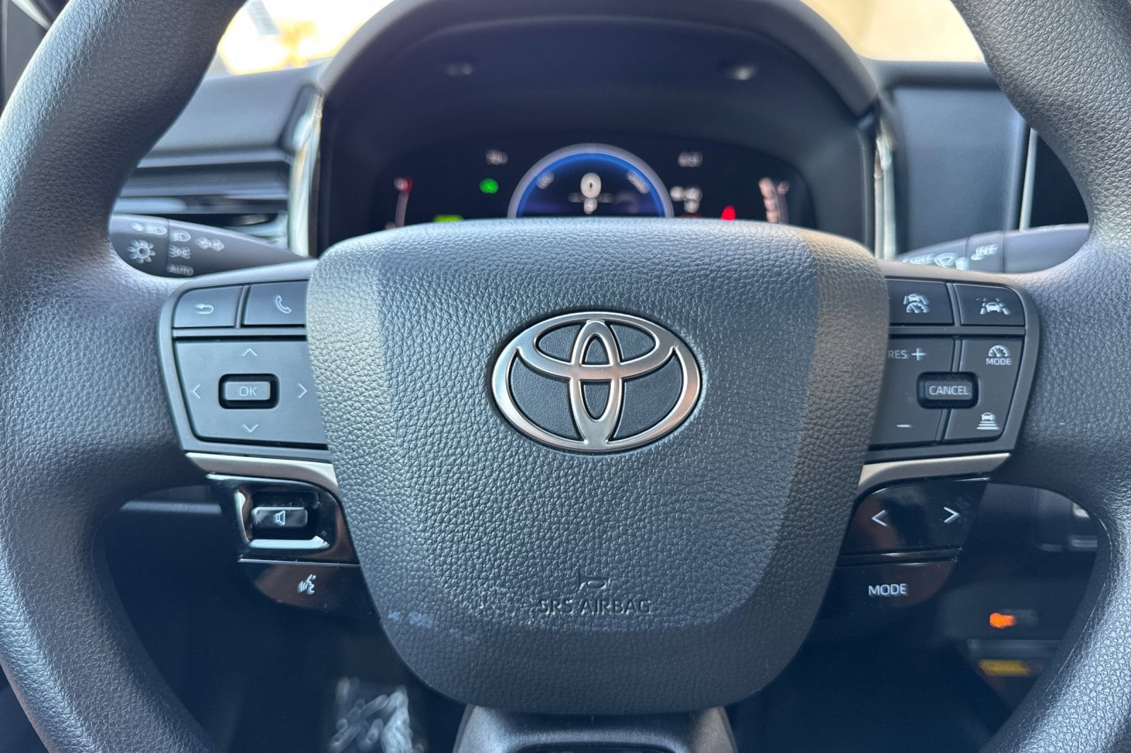 2026 Toyota Camry LE - Photo 23