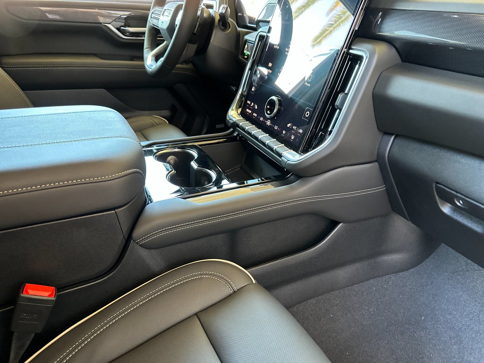 2026 GMC Yukon XL Elevation - Photo 16