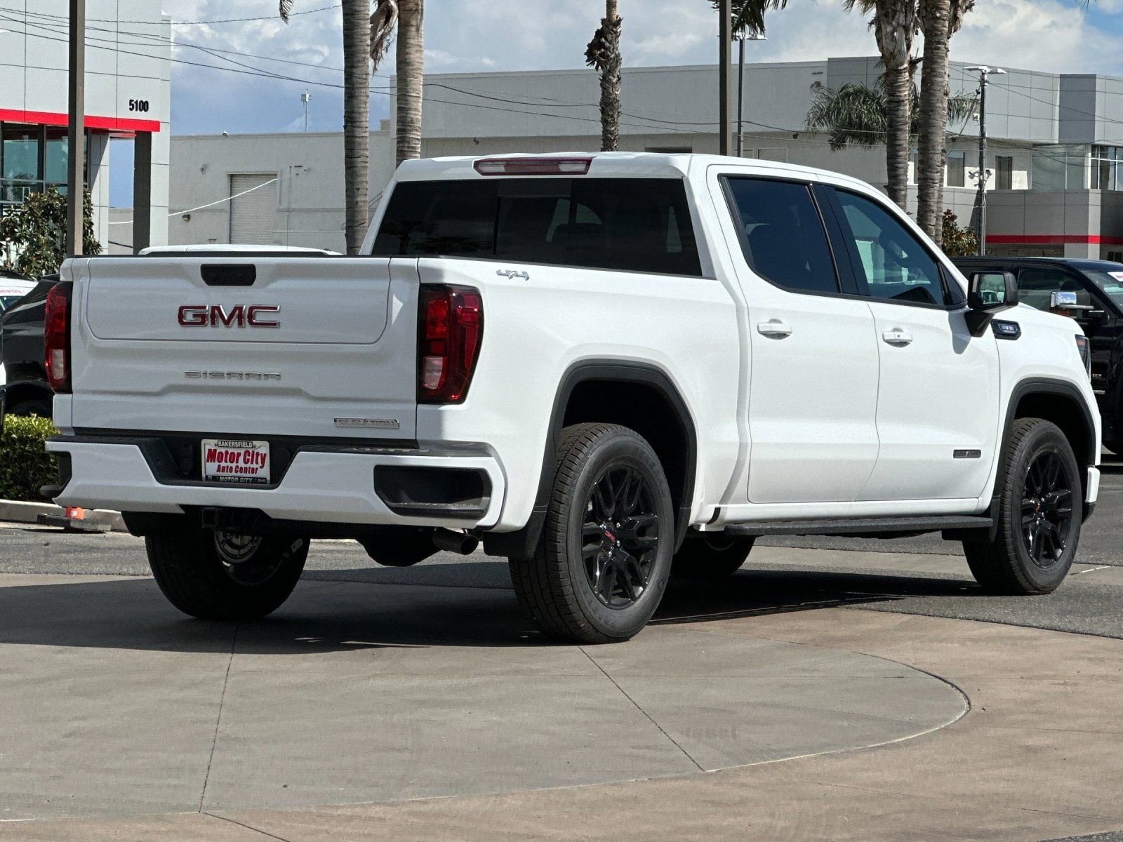 2026 GMC Sierra 1500 Elevation photo 2