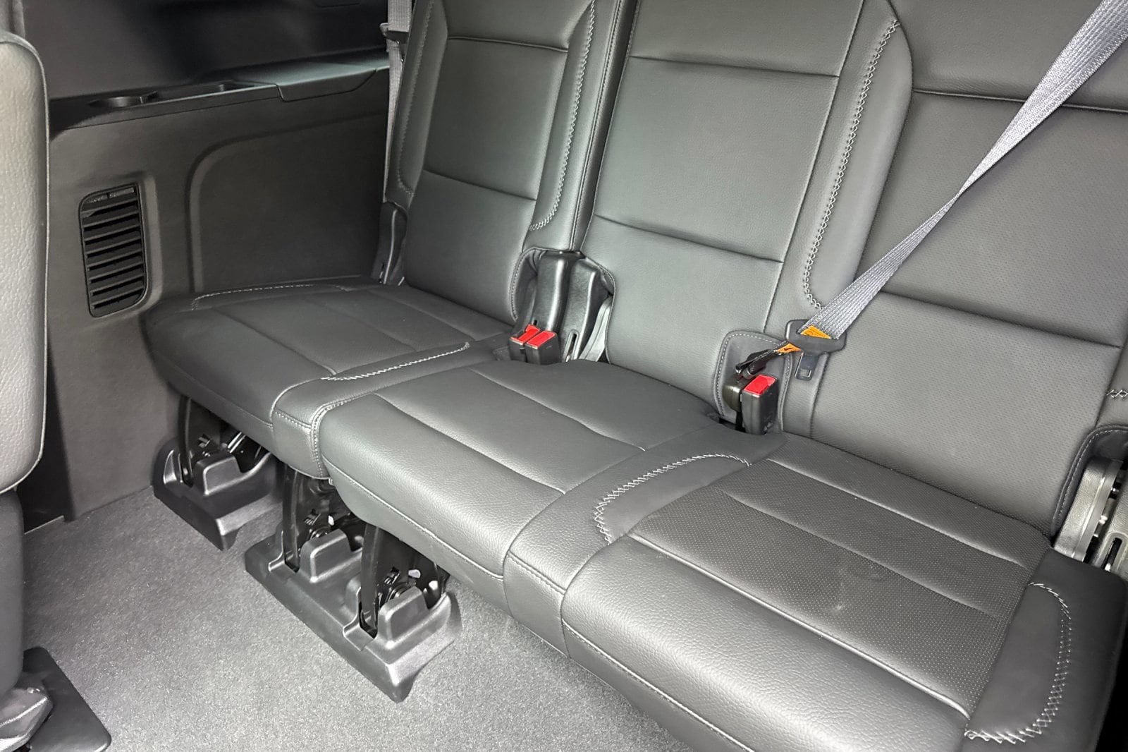 2024 GMC Yukon XL Denali - Photo 17
