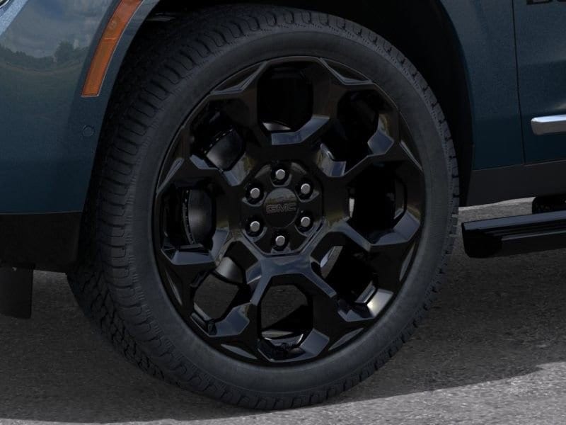 2026 GMC Yukon Denali photo 6