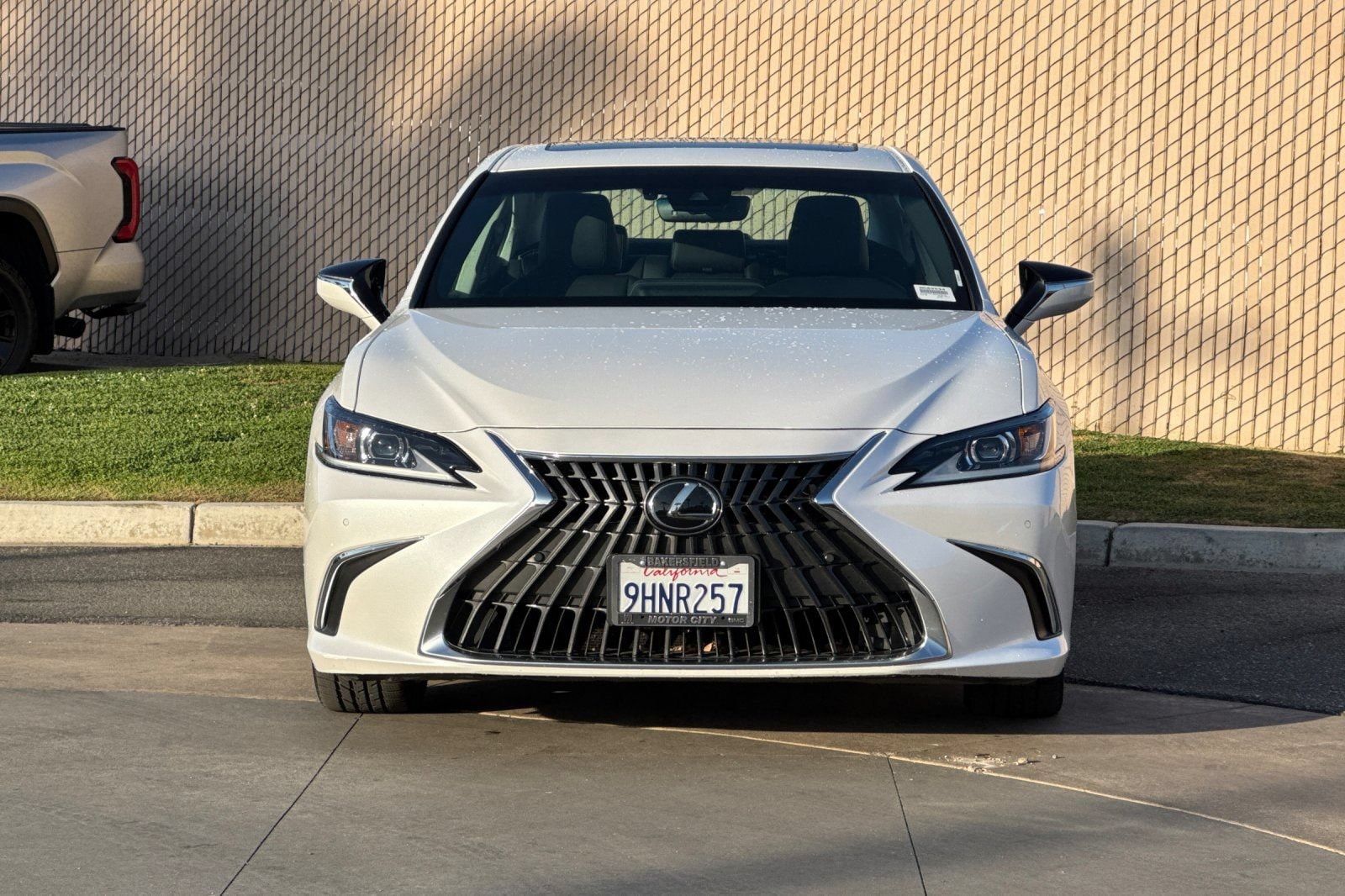 2024 Lexus ES 350 - Photo 9