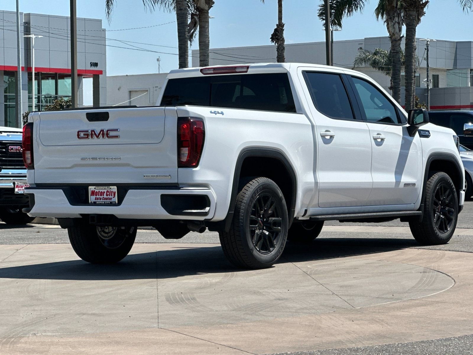 2026 GMC Sierra 1500 Elevation photo 2